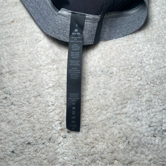 Lululemon Pyrox Sports Bra - Picture 6 of 6